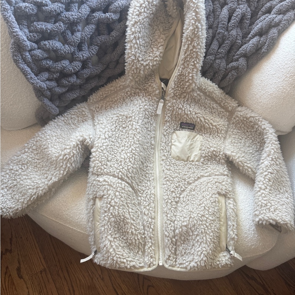 Kids Patagonia Cream Sherpa Fleece Jacket